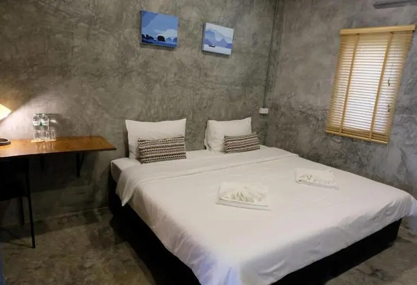 デラックスルーム, The Simple Koh Yao Noi