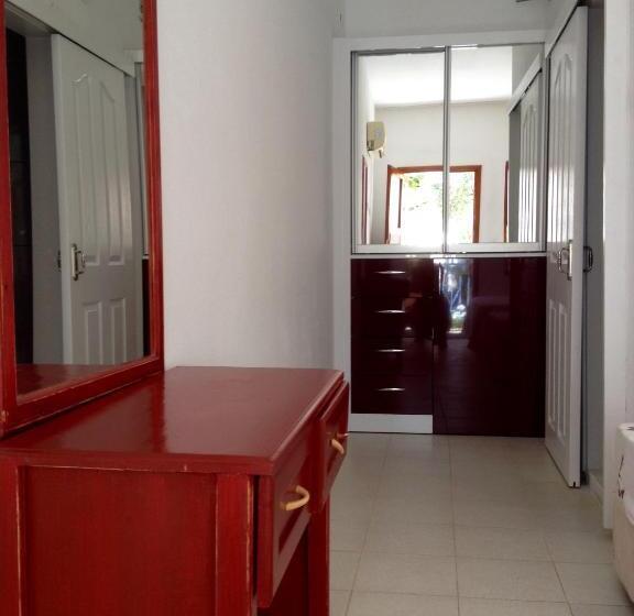 اتاق راحتی سه تخته, Sunset Boutique Hotel & Apartments