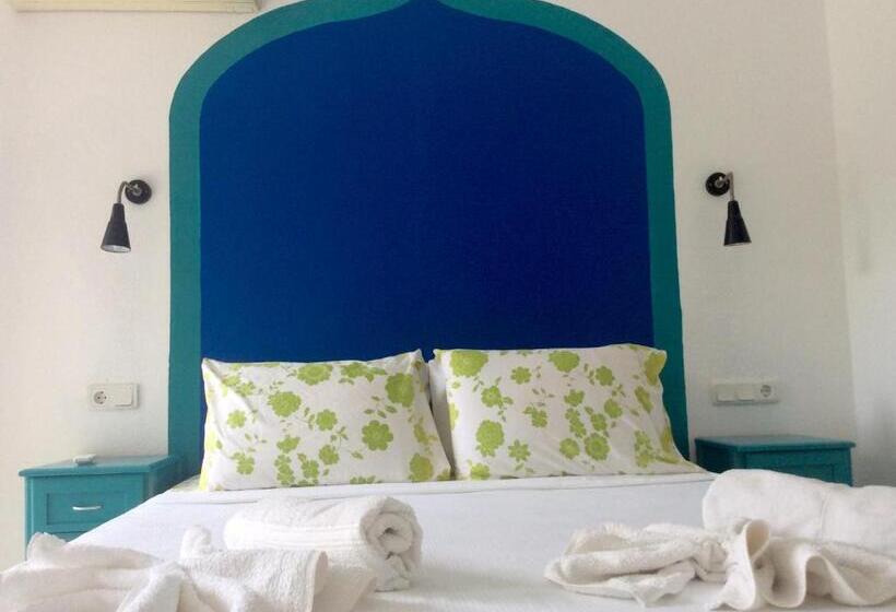 اتاق راحتی سه تخته, Sunset Boutique Hotel & Apartments