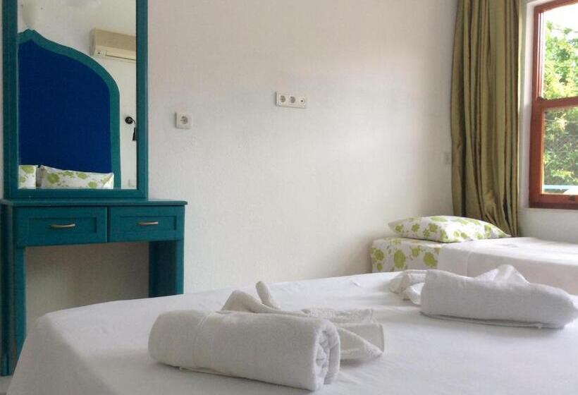 اتاق راحتی سه تخته, Sunset Boutique Hotel & Apartments