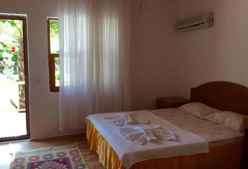 Standard Kolmen Hengen Huone Parveke, Sunset Boutique Hotel & Apartments