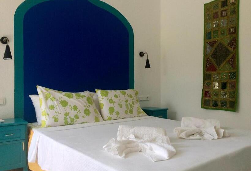 اتاق راحتی سه تخته, Sunset Boutique Hotel & Apartments