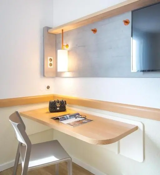 اتاق استاندارد سه نفره, Ibis Budget Fréjus St Raphaël Centre