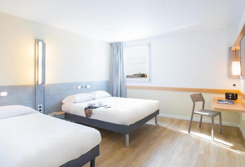 Номер Стандарт Трехместный, Ibis Budget Fréjus St Raphaël Centre