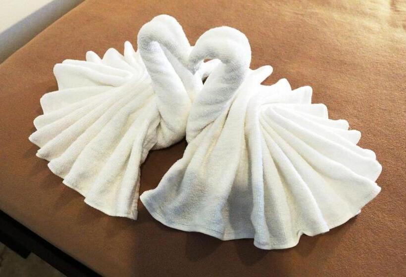 חדר משפחתי, Phuket Paradiso