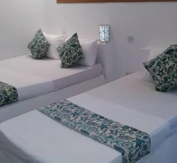 ベーシックトリプルルーム, Sunseabar Beach Resort