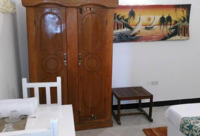 基本三人间, Sunseabar Beach Resort