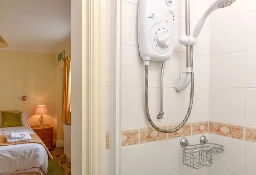 اتاق استاندارد, The Warren Guest House