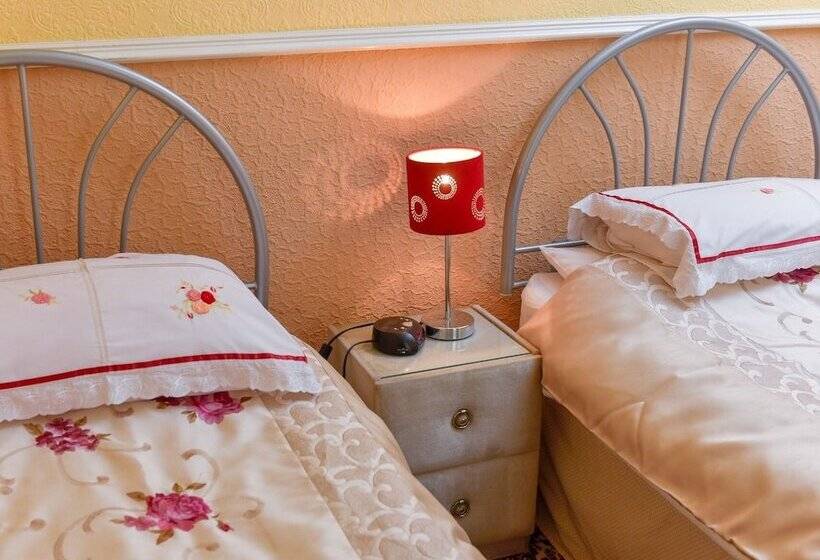 标准间, The Warren Guest House