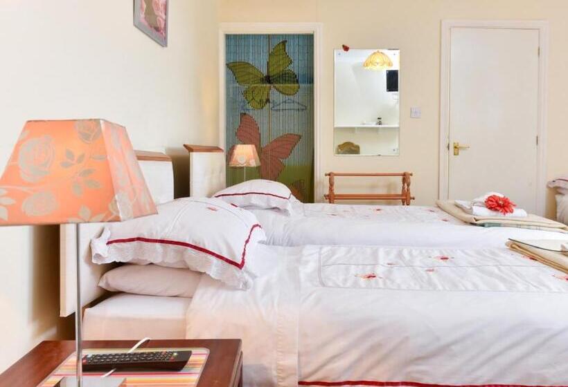 标准间, The Warren Guest House