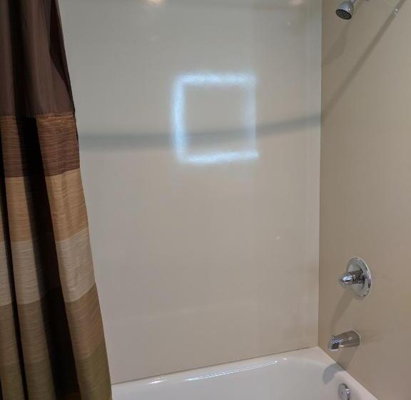 חדר דחוקס עם מיטת קינג, Epic