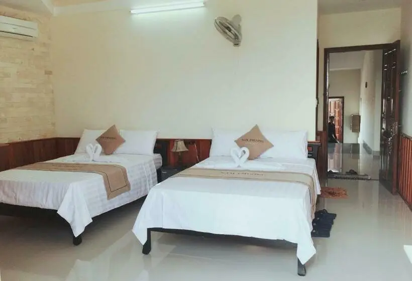 اتاق سوپریور سه تخته, Nam Phương Riverside Villa
