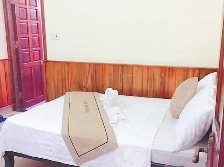 اتاق لوکس, Nam Phương Riverside Villa
