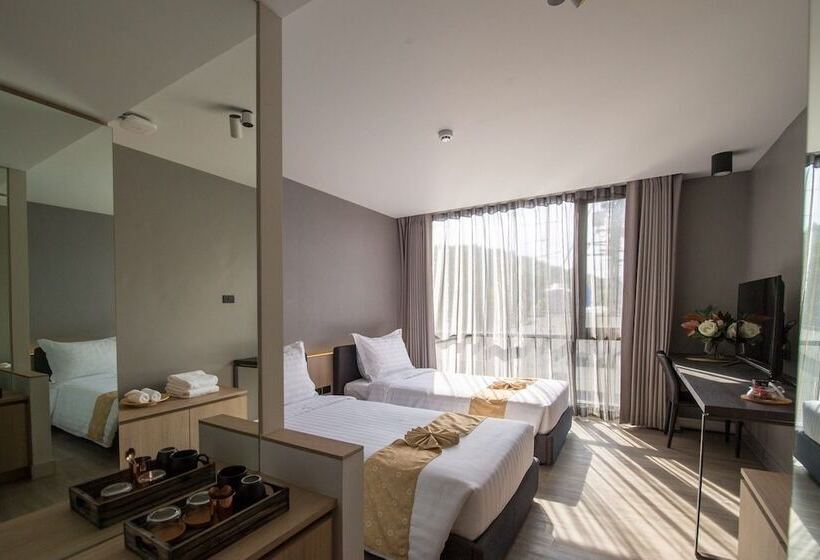 اتاق استاندارد, Neca Reiche