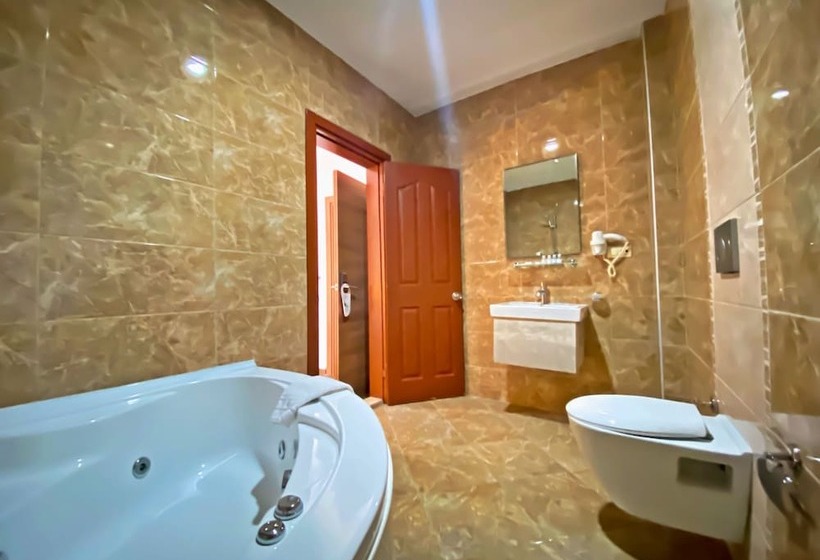 ジュニアスイート, Zehra