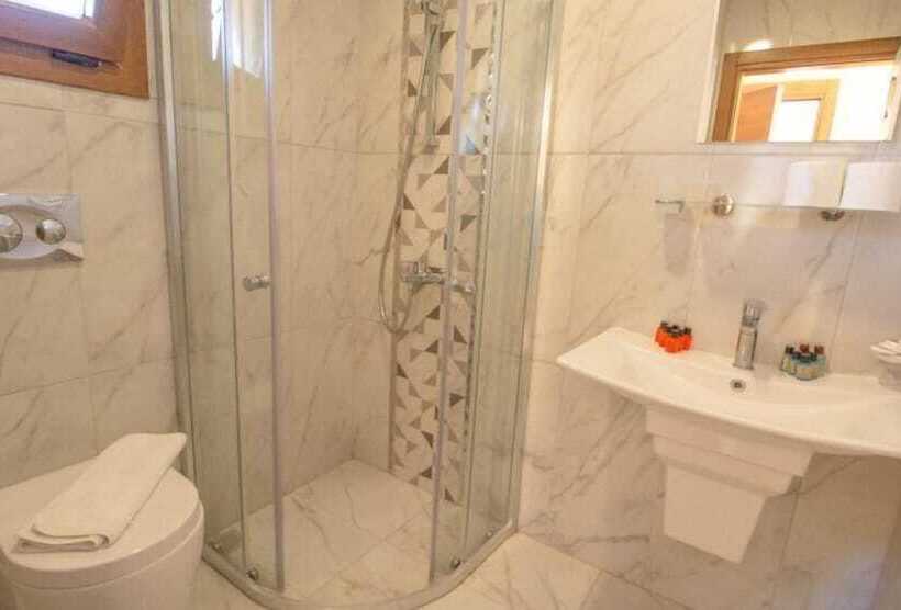 ファミリールーム, Zehra