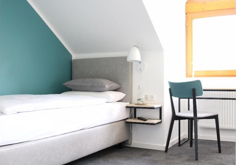 ファミリールーム, Zehra