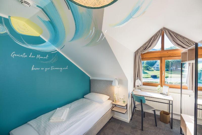 ファミリールーム, Zehra