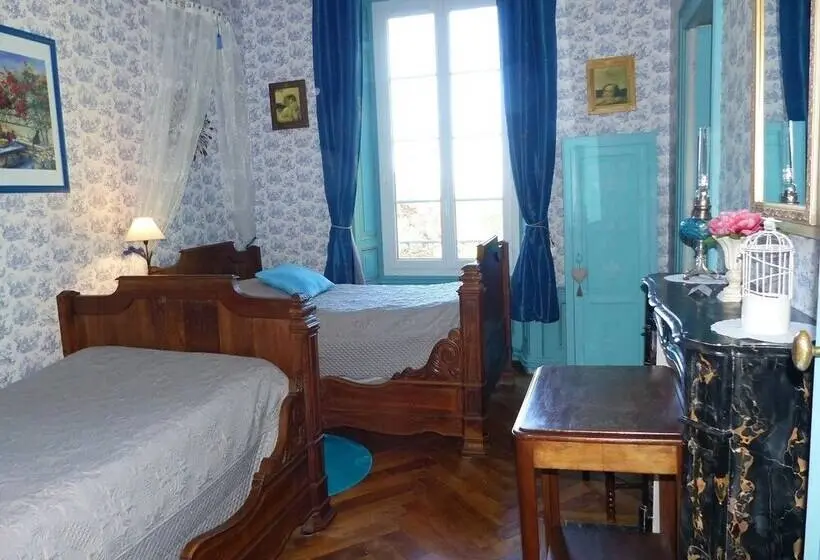 スタンダード４人部屋, Château De Montsablé