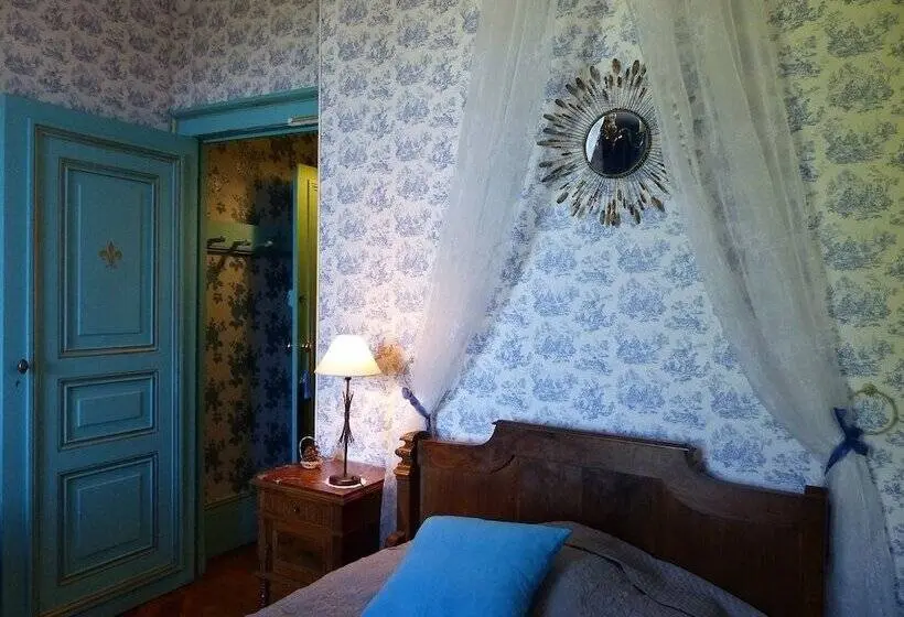 スタンダード４人部屋, Château De Montsablé
