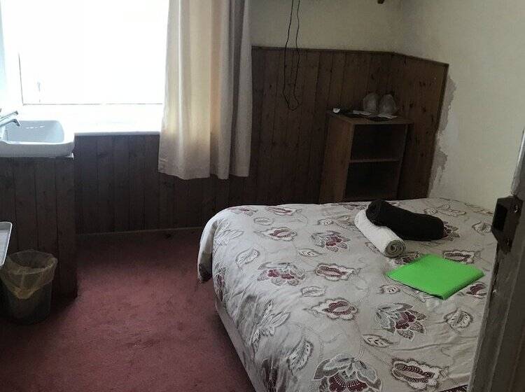 스탠다드 룸, The Merlin