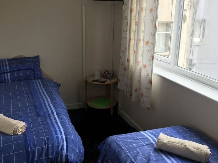 스탠다드 룸 공동 욕실, The Merlin