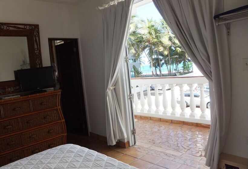 اتاق استاندارد با تخت دو نفره بزرگ, Acacia Boutique