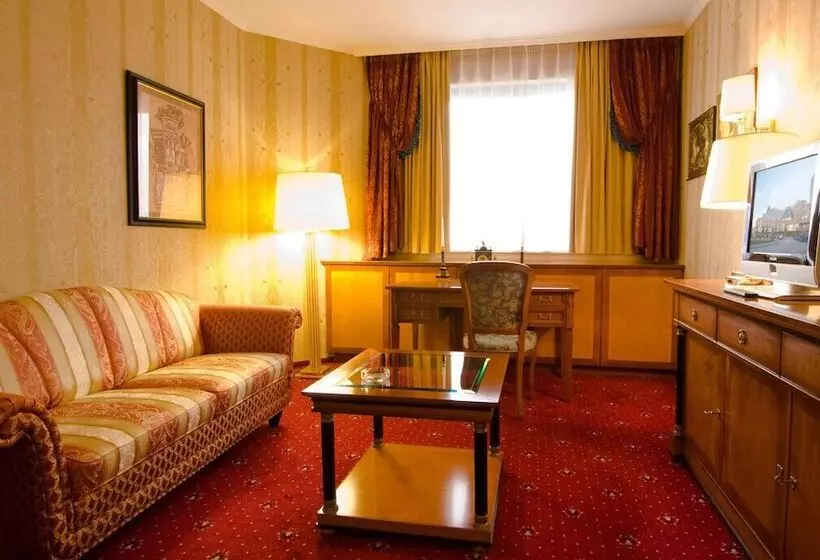 スイート, Atrium Palace
