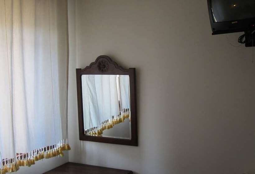 اتاق استاندارد یک نفره, Calatrava