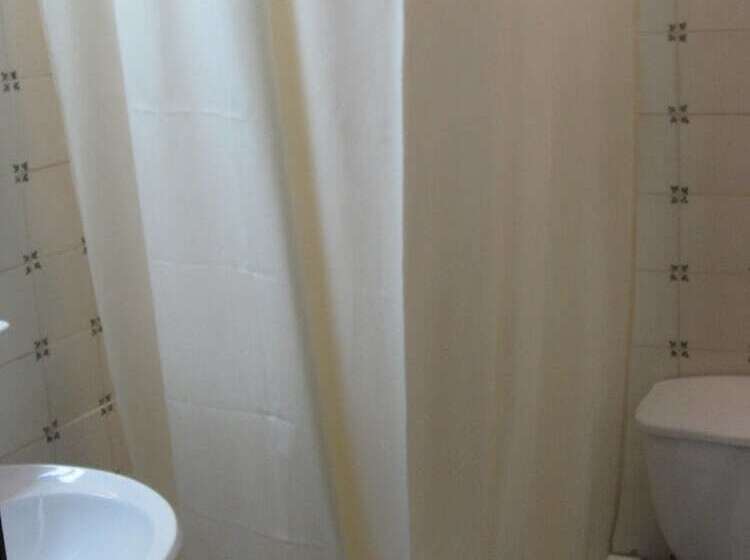 اتاق استاندارد یک نفره, Calatrava