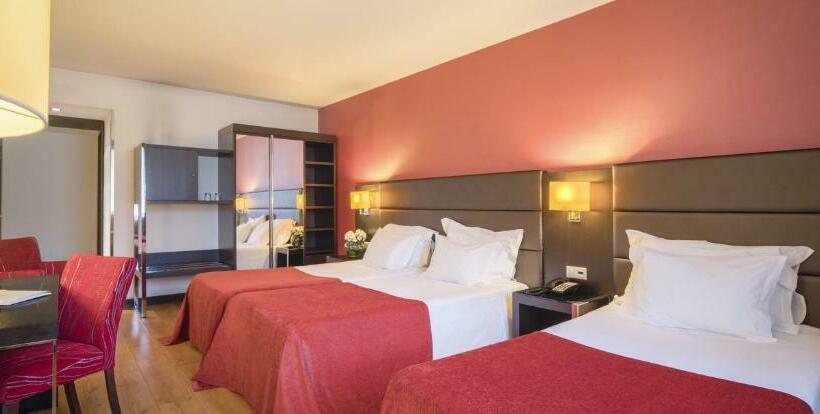 اتاق استاندارد سه نفره, NH Coimbra Dona Inês