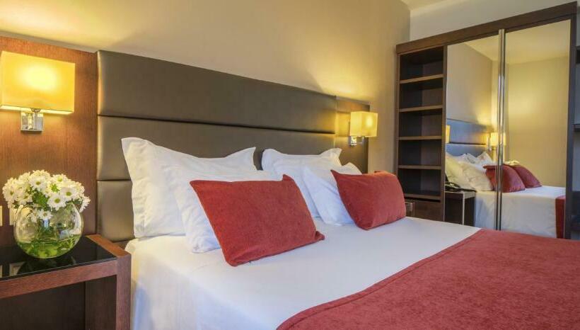 سوییت جونیور, NH Coimbra Dona Inês