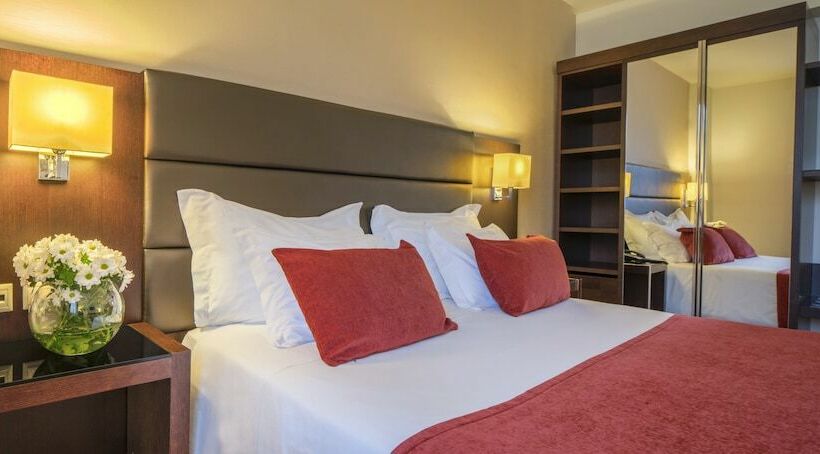 سوییت جونیور, NH Coimbra Dona Inês