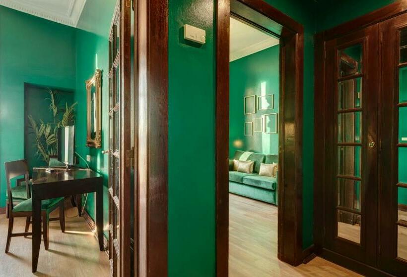 Люкс, Inglaterra  Charme & Boutique