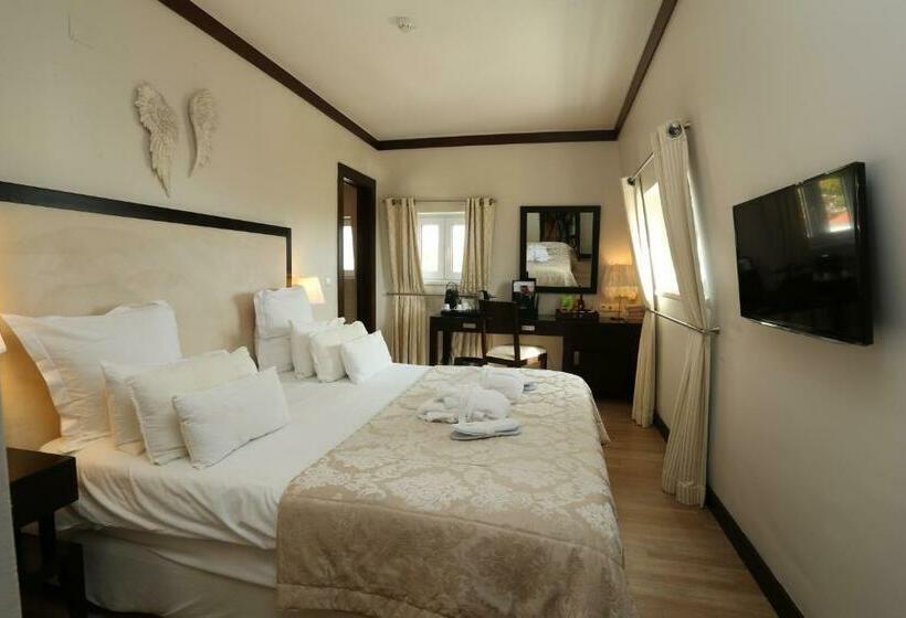 Люкс, Inglaterra  Charme & Boutique