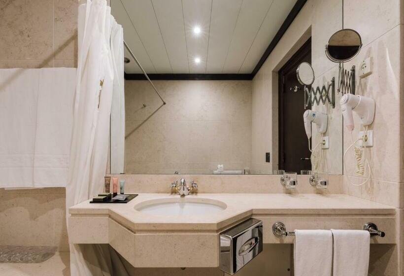 Номер Стандарт, Inglaterra  Charme & Boutique