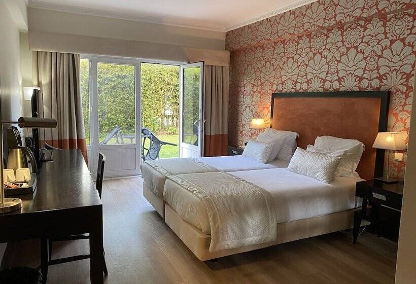 Номер Стандарт, Inglaterra  Charme & Boutique