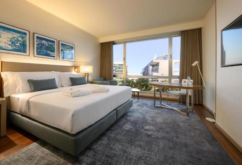 Premium room with view, Melia Lisboa Oriente