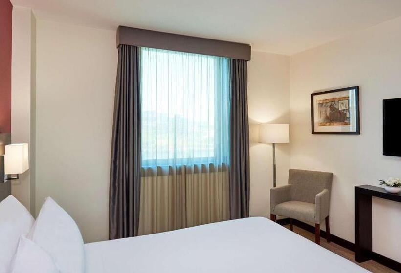 اتاق استاندارد, NH Coimbra Dona Inês