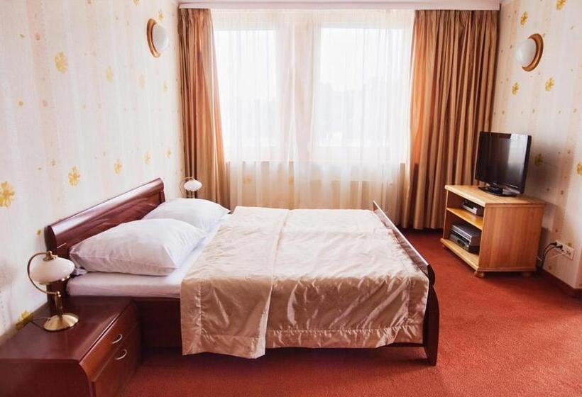 标准单人间, Panorama