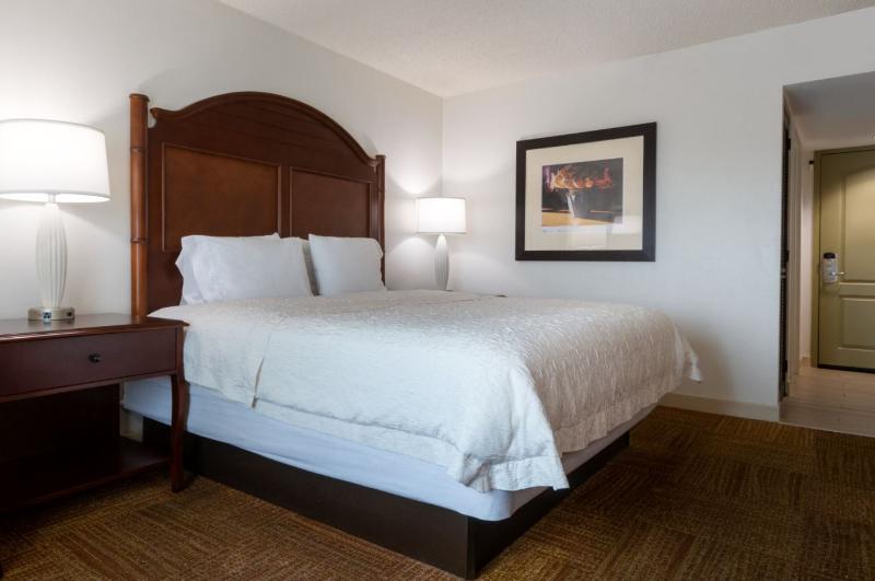 اتاق استاندارد با تخت بزرگ, Hampton Inn & Suites San Juan