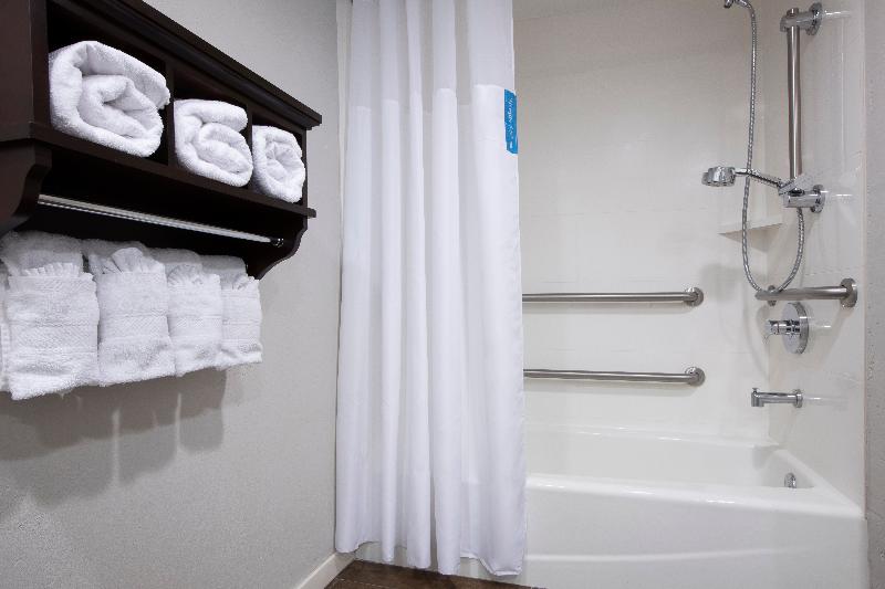 اتاق استاندارد با تخت بزرگ, Hampton Inn & Suites San Juan