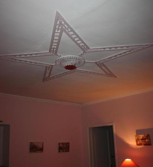 标准间, Presbytere De Jonquiere