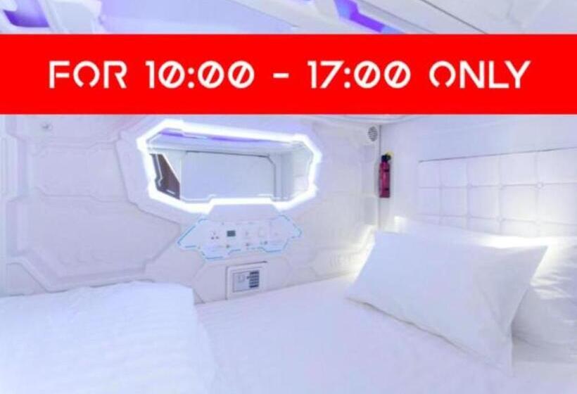 Capsule, Avagard Capsule Hotel   Suvarnabhumi Airport