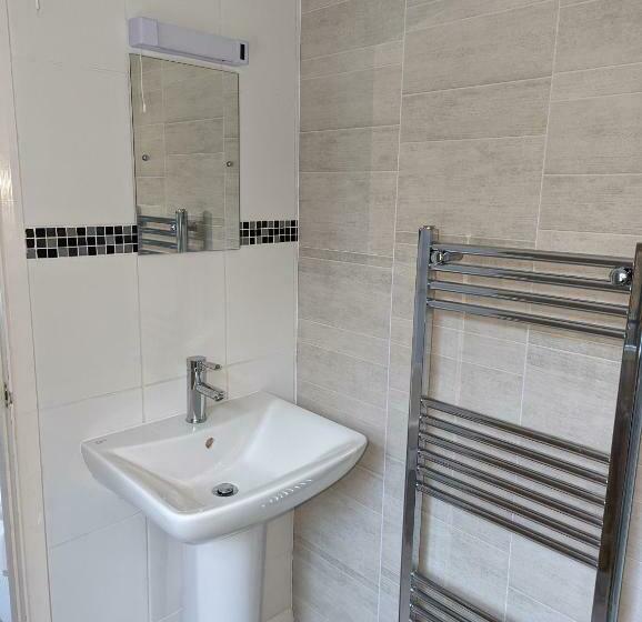 スタンダードルーム, Cottage Court