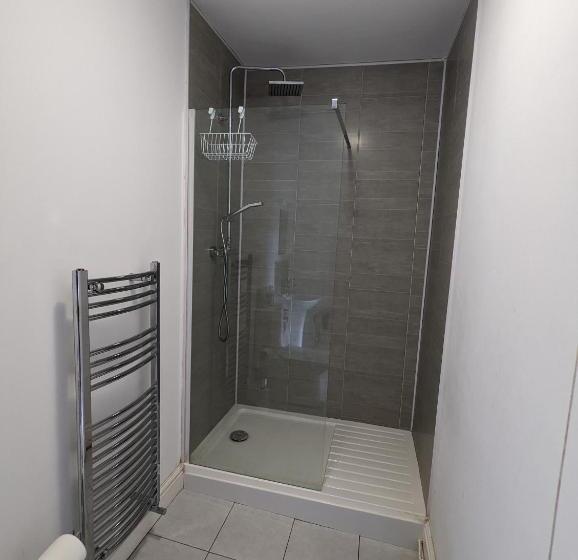 スタンダードルーム, Cottage Court