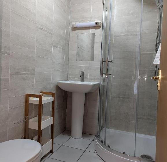 エコノミールーム, Cottage Court