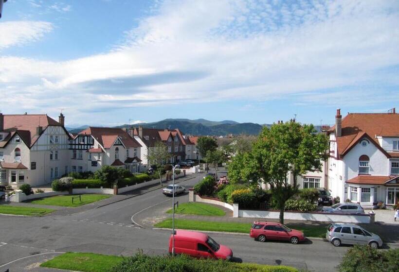 高级客房, Brigstock House