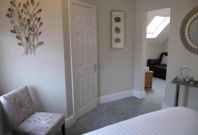 套房, Brigstock House