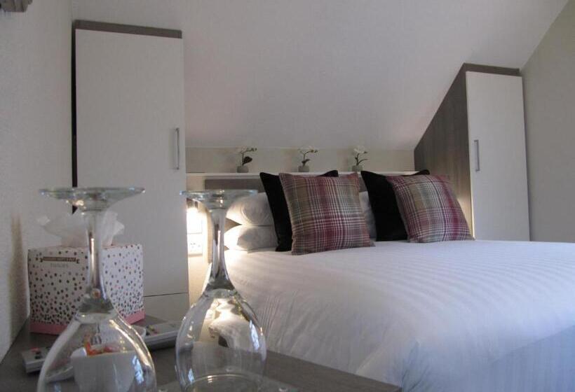 套房, Brigstock House